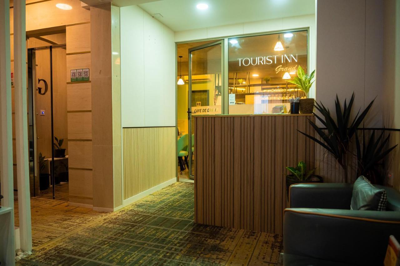 Tourist Inn Grand Male Exterior foto