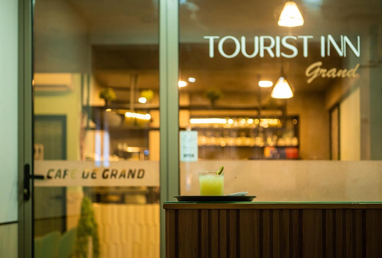 Tourist Inn Grand Male Exterior foto